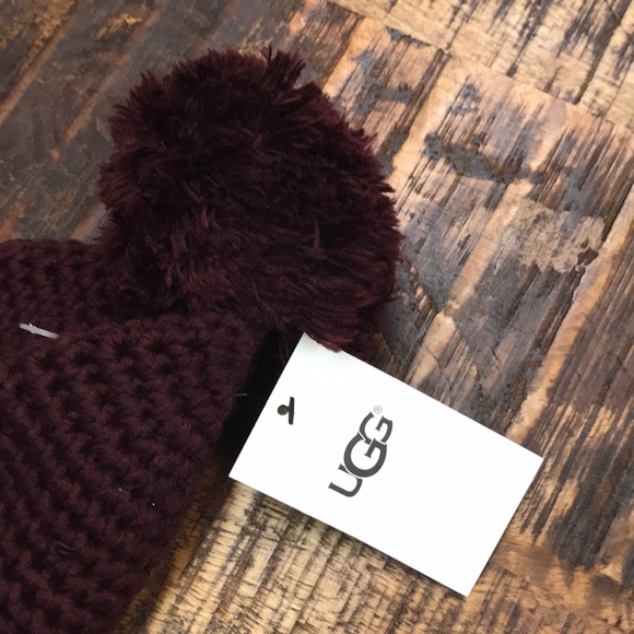 Ugg Yarn Pom Pom Knit Wool Blend Beanie New - Picture 3 of 6